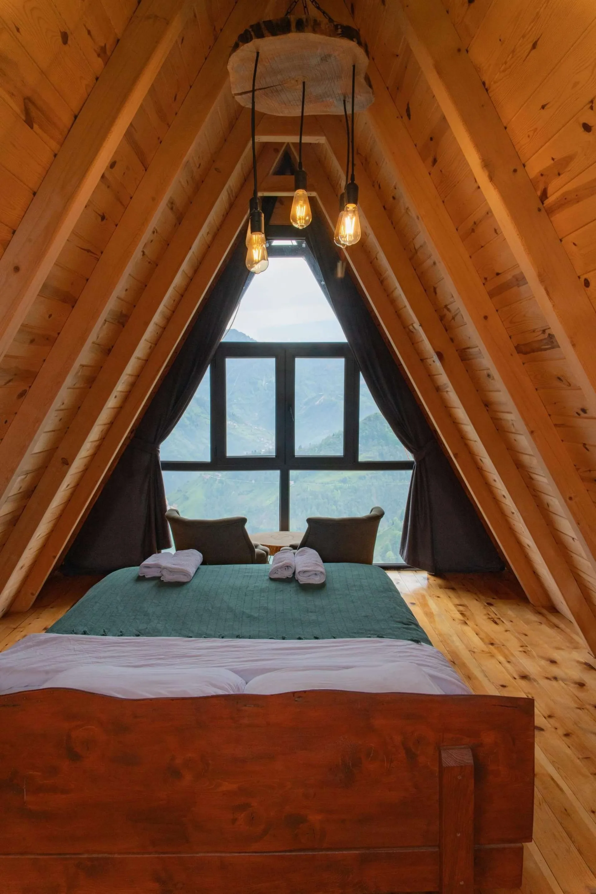 Gola Bungalov Somine ve Oturma Alani