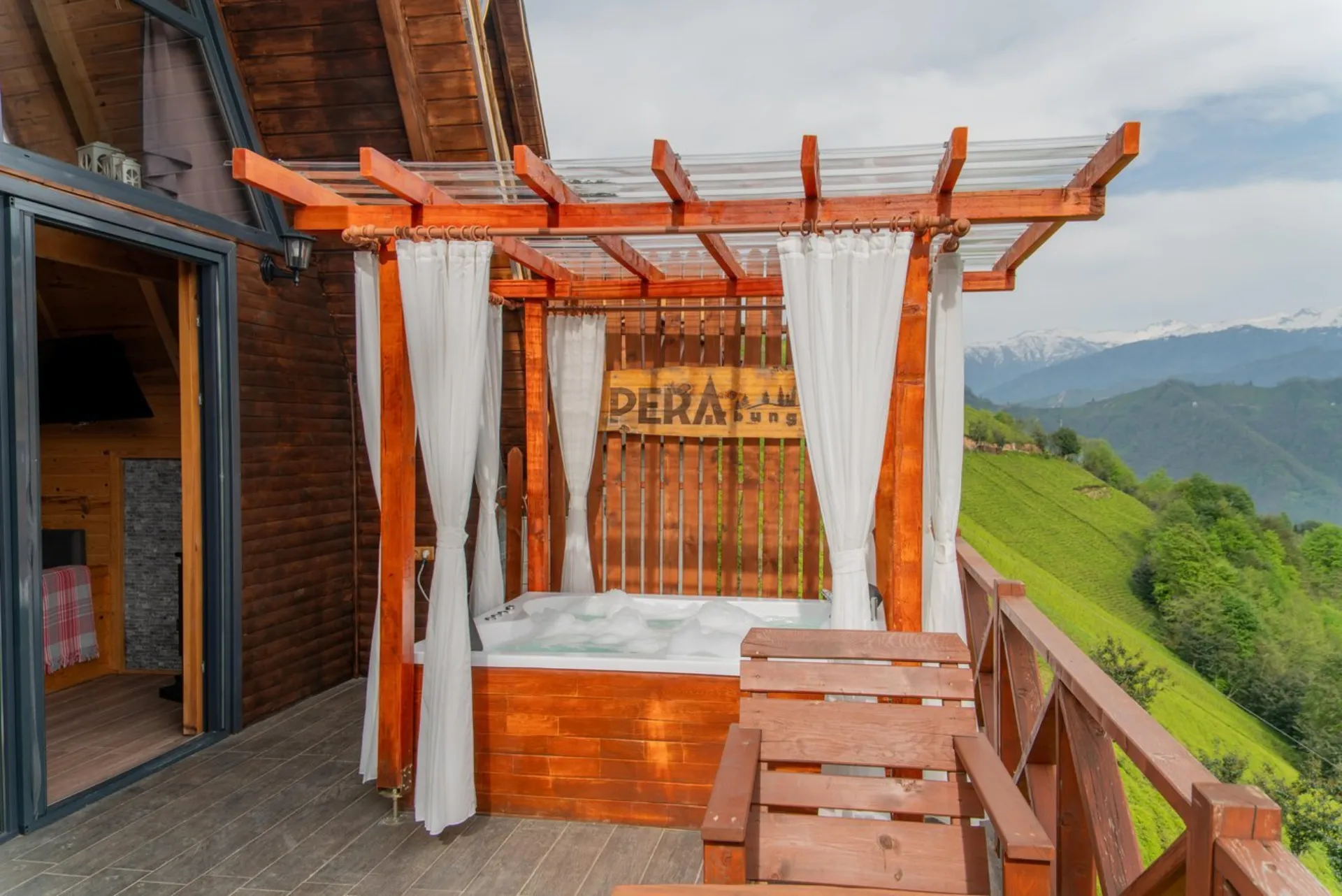 Şana - Pera Bungalov Rize